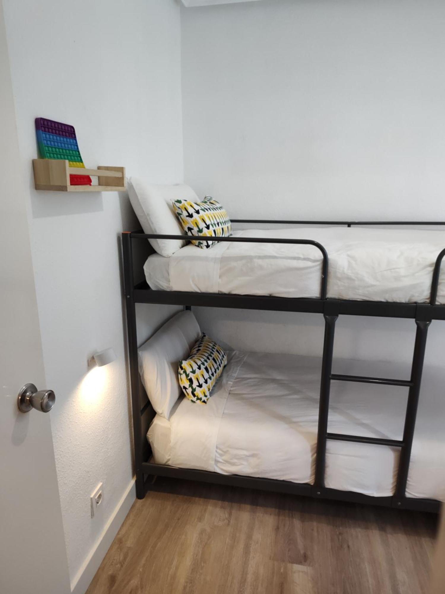 Apartamento Entero Con Desayuno Incluido Y Parking Gratuito, A 3 Km De Playa Con Aire Acondicionado Muskiz Exterior foto